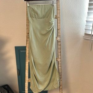 Elegant Strapless Green Dress